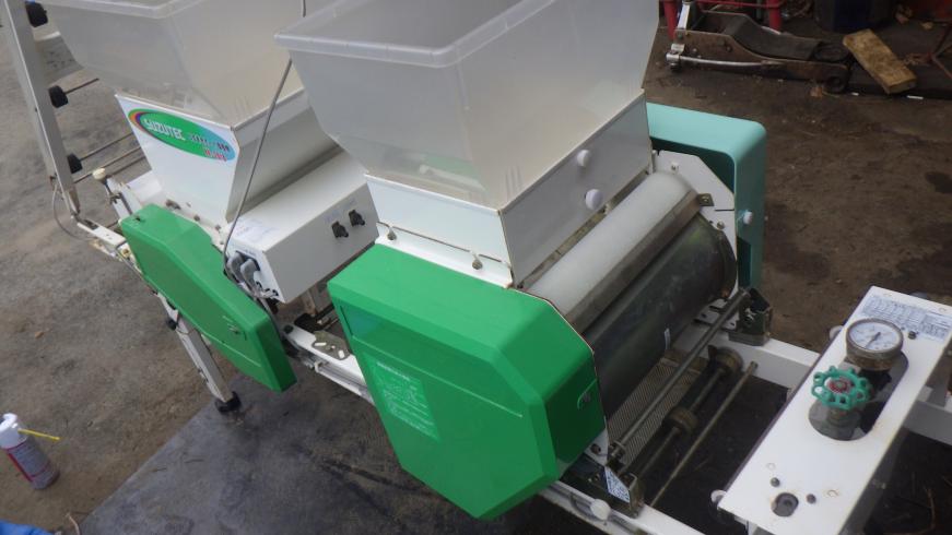 播種機 HK207B 写真２