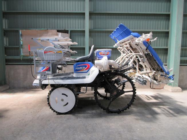 田植機 PZ53-HVRLF 写真４