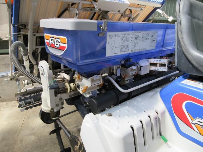 田植機 PZ53-HVRLF 写真８