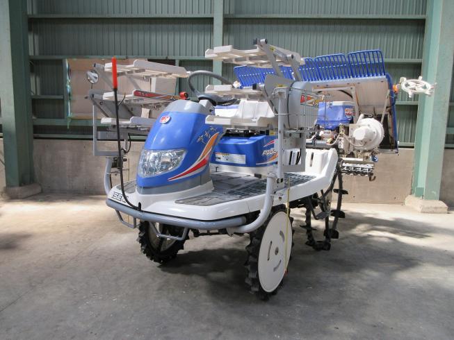 イセキ 田植機 写真