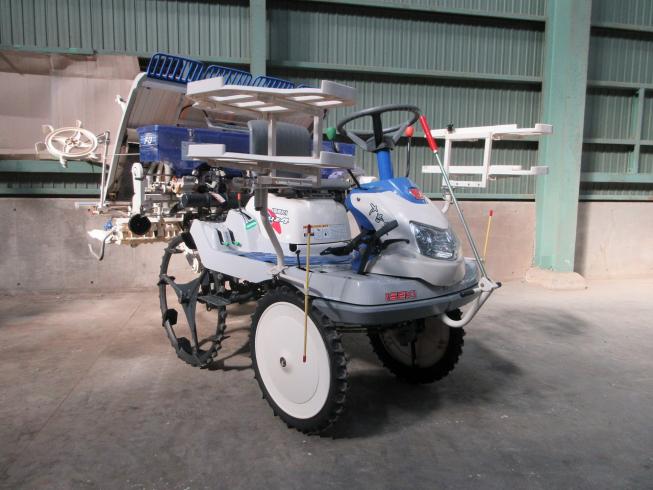 イセキ 田植機 写真