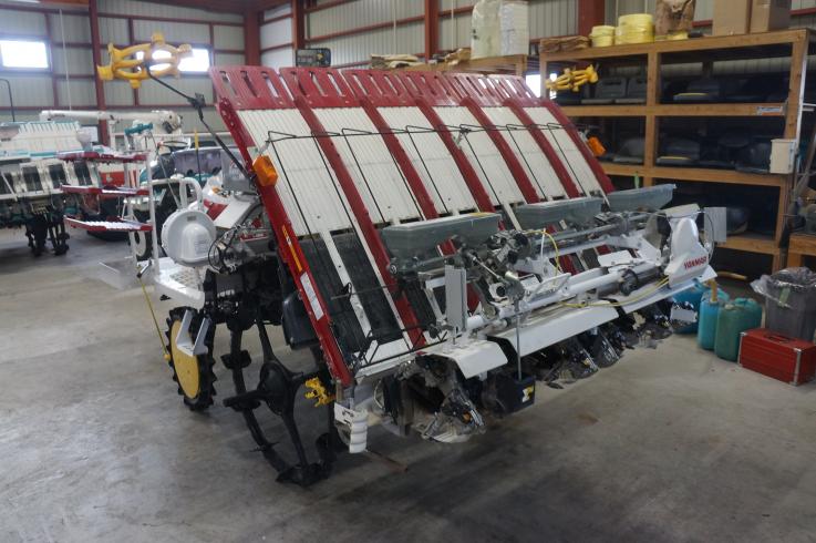 田植機 YR6D 写真４