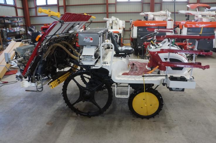 田植機 YR6D 写真３