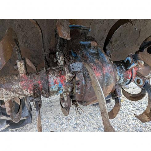 トラクター MT2501 写真５