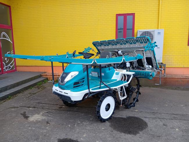 クボタ 田植機 写真