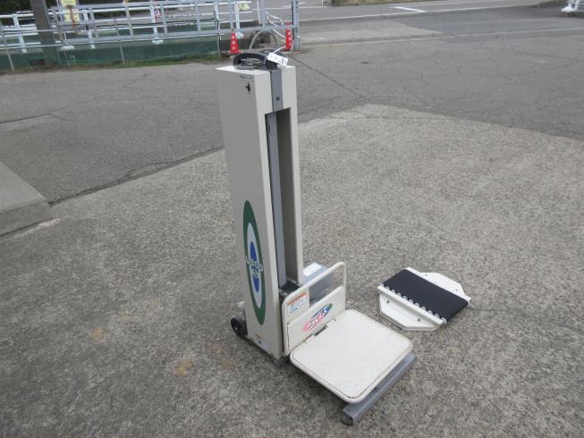 アテックス 米袋昇降機 写真