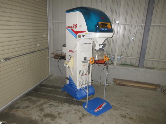 イセキ 選別計量機 写真