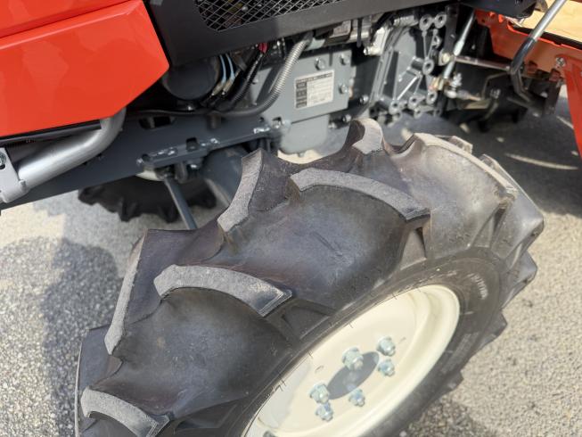 トラクター NB19MA RSP14N 写真４