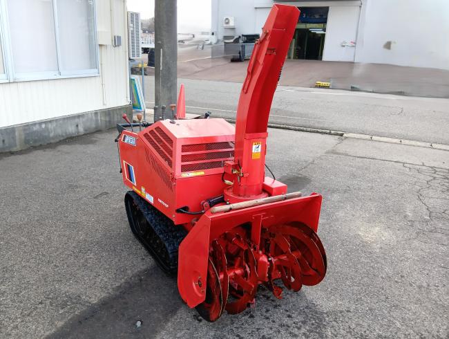 フジイ 除雪機 写真