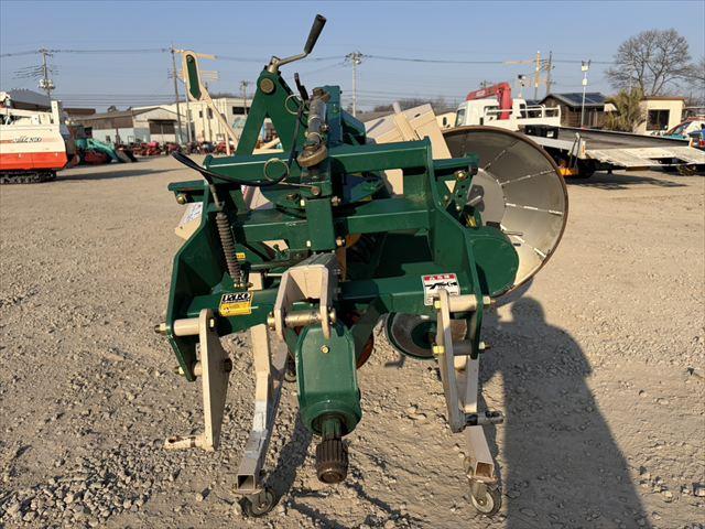 畦塗機 KN157T 写真３