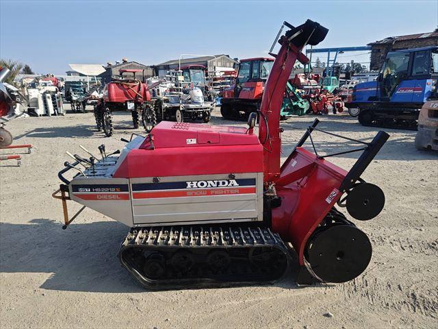 除雪機 HS2212Z 写真２