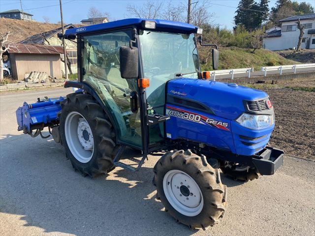 トラクター ATK300 写真２