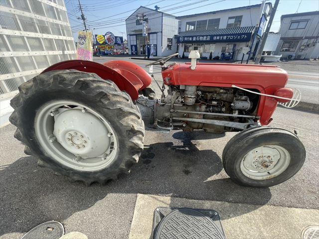 トラクター 不明 写真４