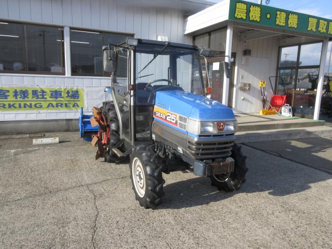 イセキ トラクター 写真