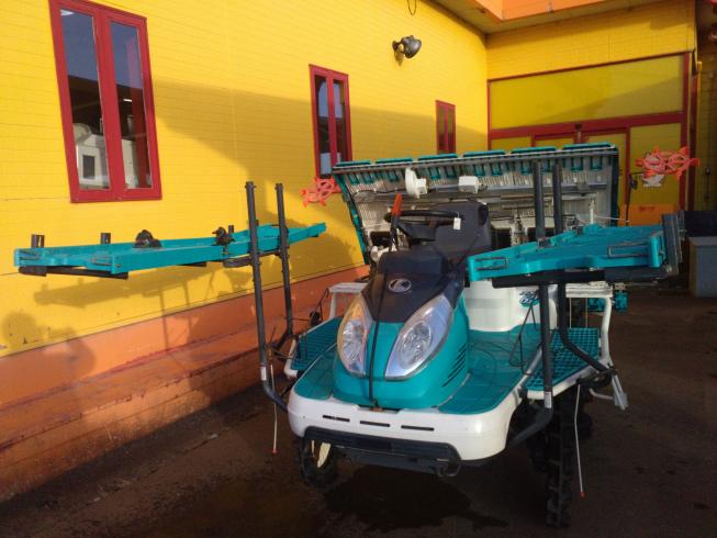 クボタ 田植機 写真