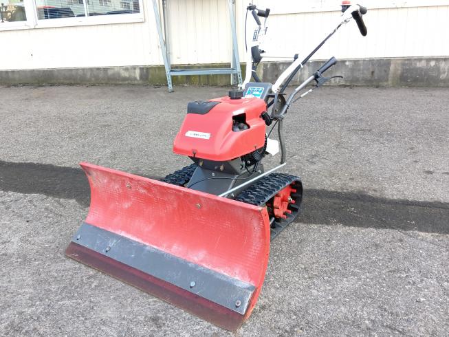 イセキアグリ スノーグレーダー 写真