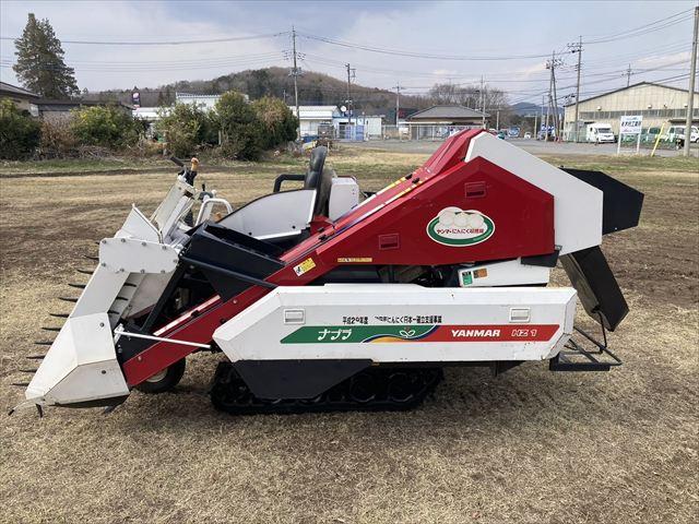 にんにく収穫機 HZ1 写真２