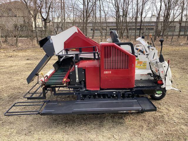 にんにく収穫機 HZ1 写真３