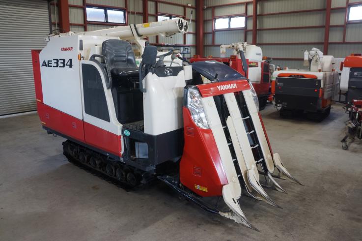 ヤンマー コンバイン 写真