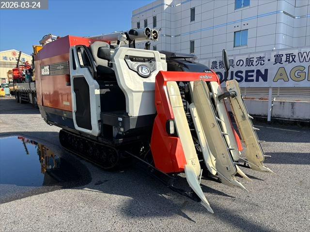 クボタ コンバイン 写真