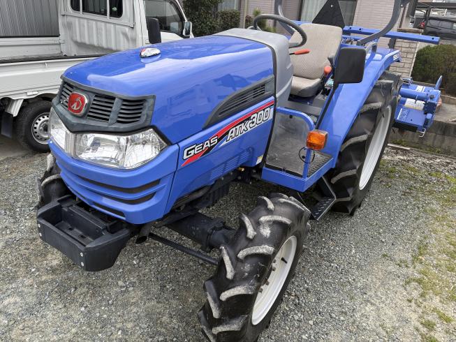 イセキ トラクター 写真