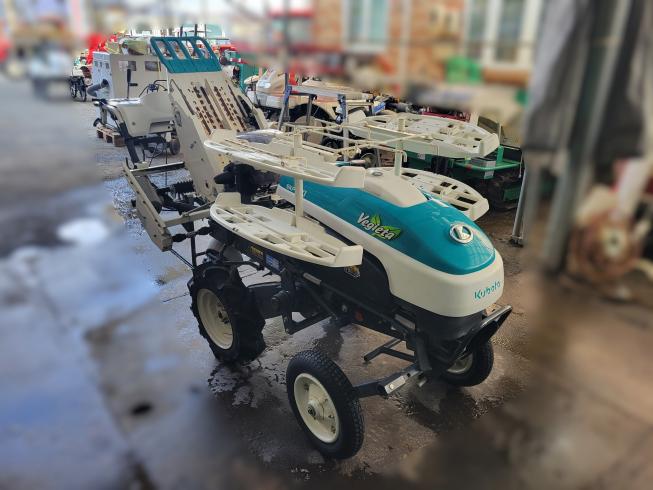 クボタ 野菜移植機 写真