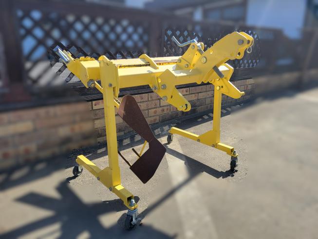 カツノ ねぎ堀取機 写真