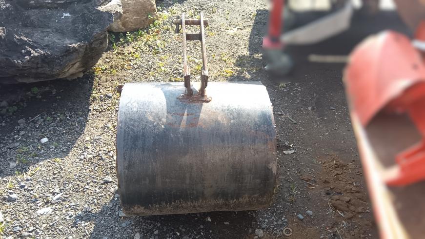 不明 トラクター用ウエイト 写真