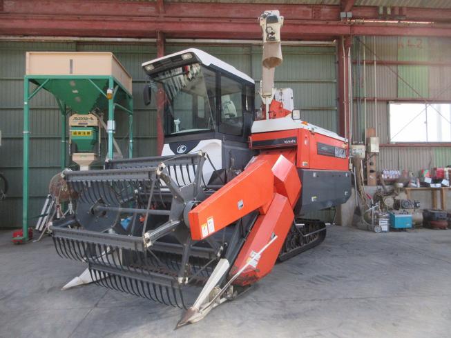 クボタ 汎用コンバイン 写真