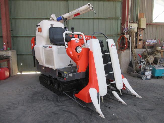 コンバイン ER211W 写真２