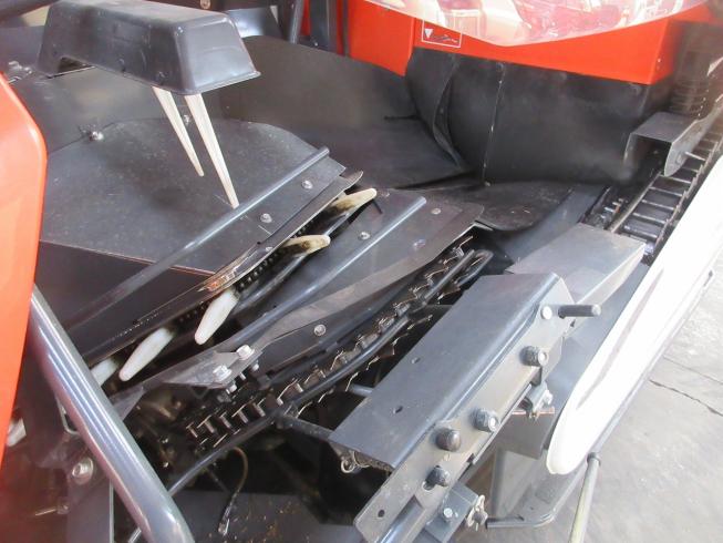 コンバイン ER335HDW 写真９