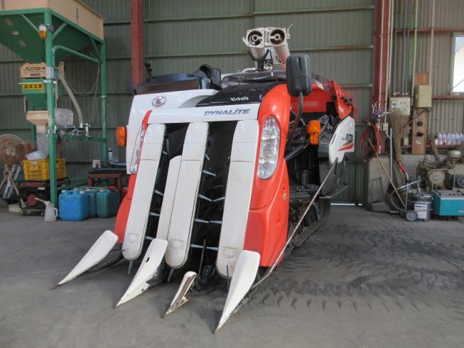 コンバイン ER335HDW 写真２