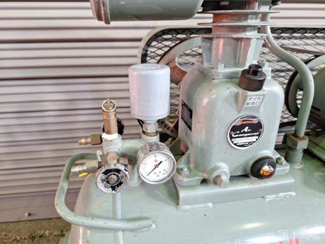 エアーコンプレッサー 0.7P-9.5VA5　上越〇 写真６