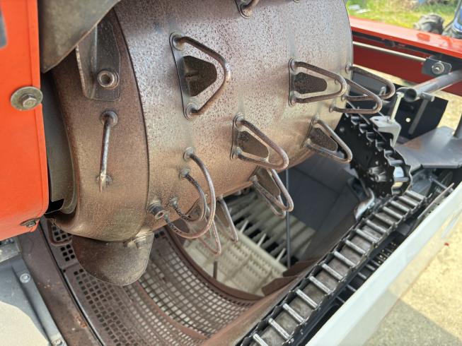 コンバイン ER213G 写真９