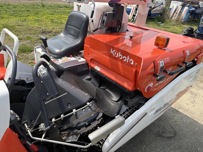 コンバイン ER213G 写真５