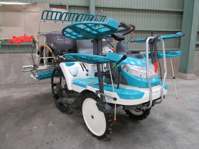 クボタ 田植機 写真