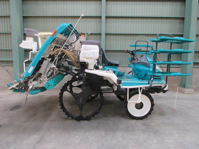 田植機 ZP87-18T5F 写真３