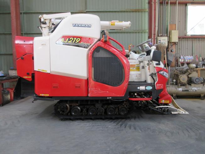 コンバイン AJ219 写真３