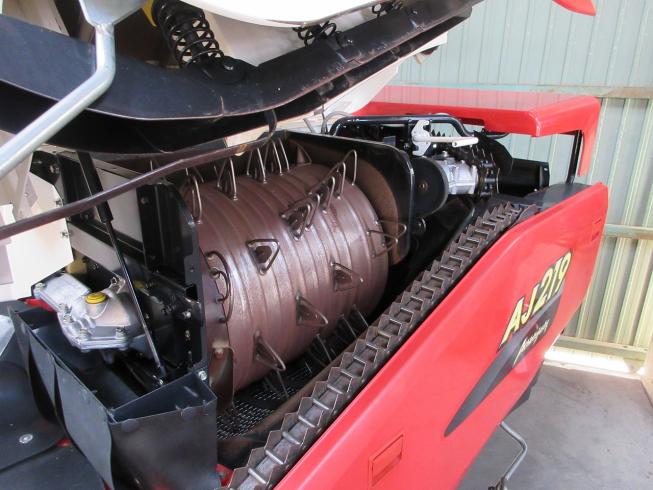 コンバイン AJ219 写真９