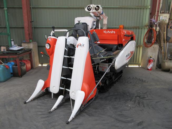 クボタ コンバイン 写真