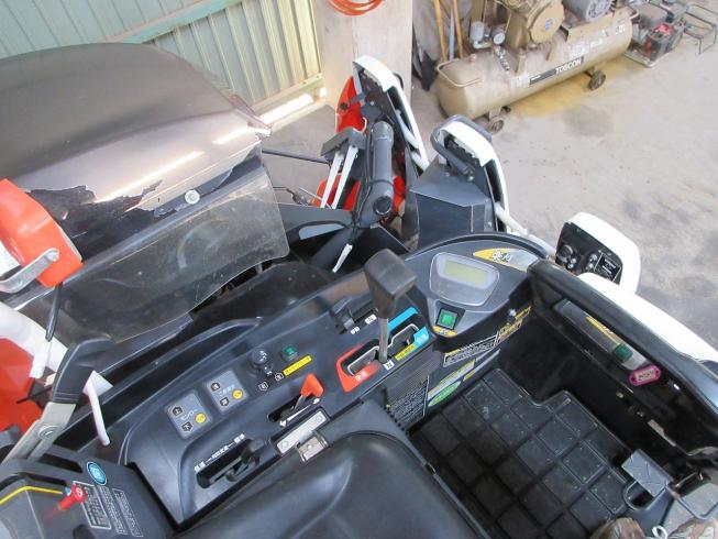 コンバイン ER320-GMW2 写真７