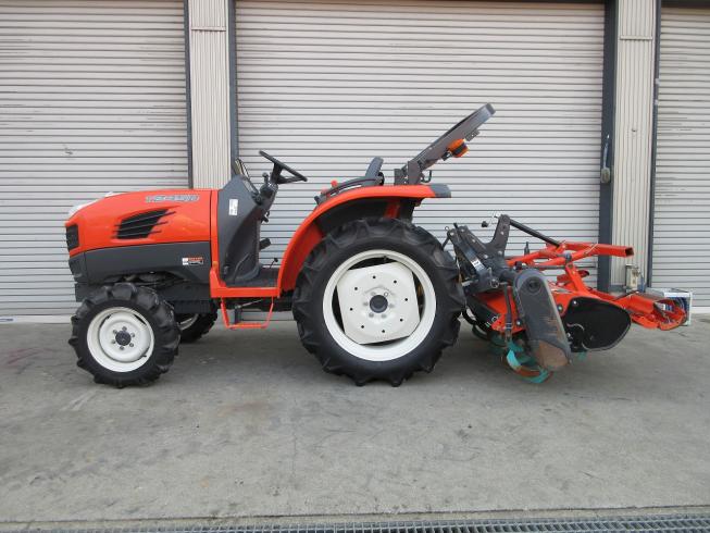 トラクター T245D-BMAPP 写真３