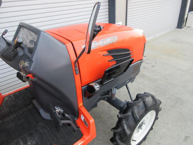 トラクター T245D-BMAPP 写真８