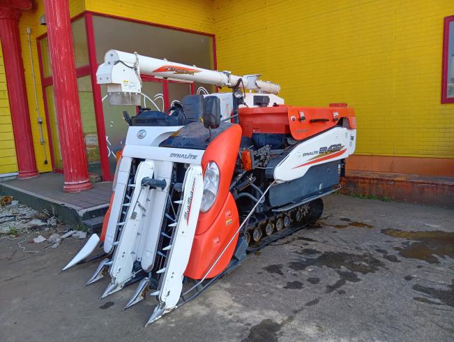 クボタ コンバイン 写真