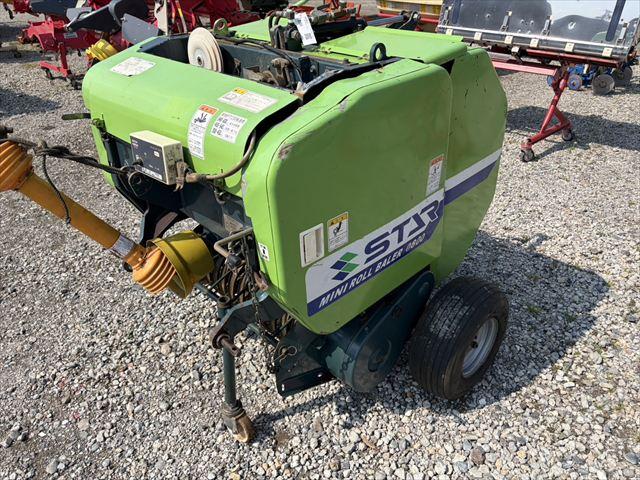 ミニロールベーラ MRB0855T 写真５