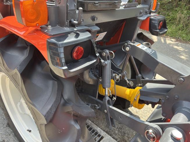 トラクター NB21F 写真７