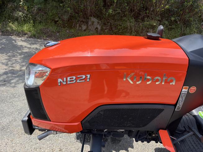 トラクター NB21F 写真４