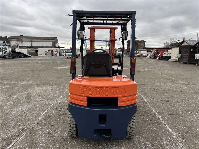 フォークリフト 5FGL15 写真３