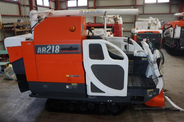 コンバイン AR218 写真６