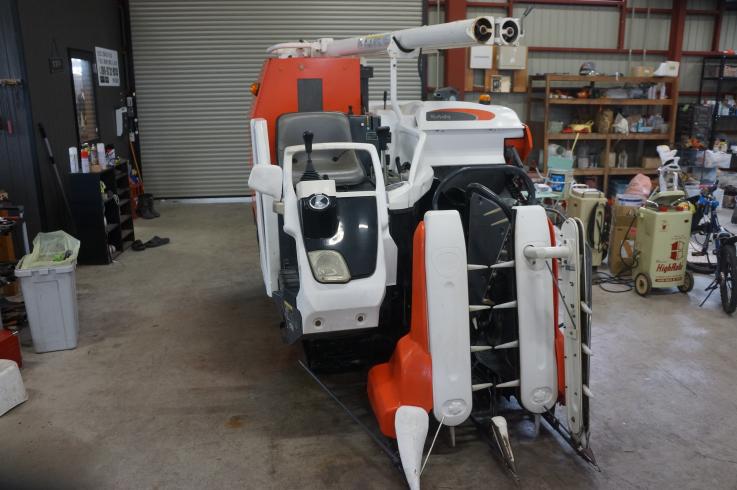 コンバイン AR218 写真２